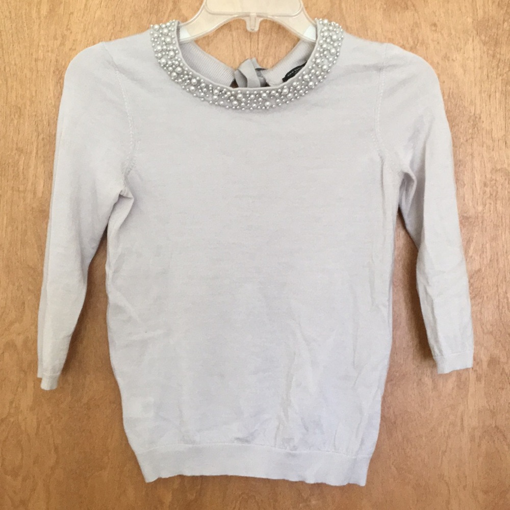 Ann Taylor light grey sweater w/ pearl collar, SP